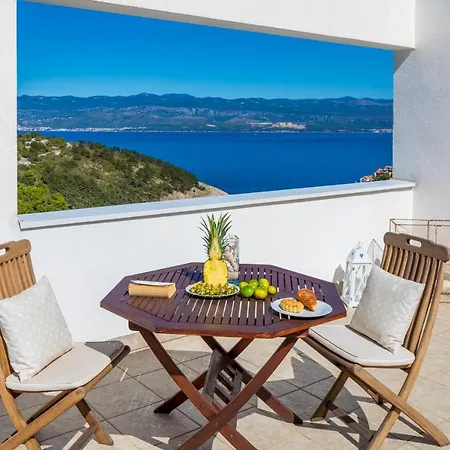 Villa Vrbnik Willa
