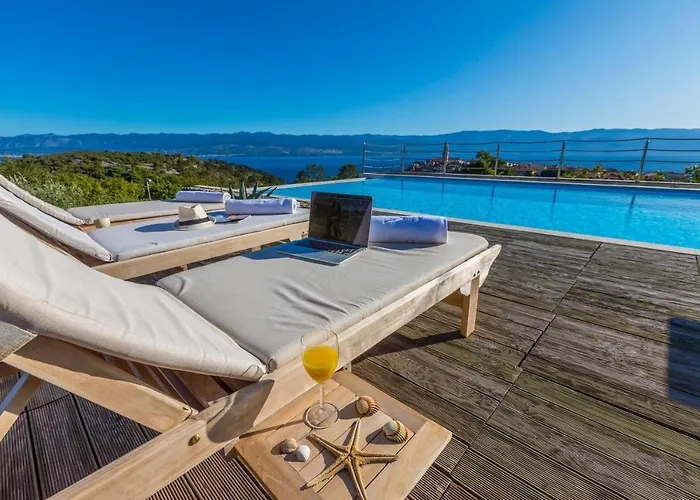 Villa Vrbnik فربنيك