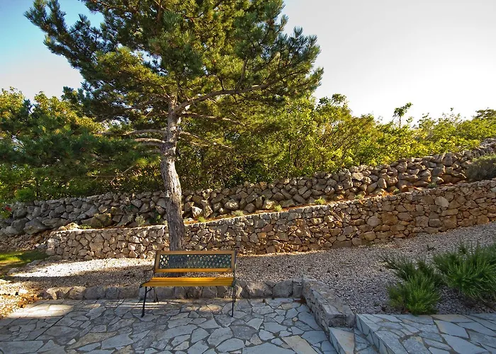 Villa Vrbnik * فربنيك