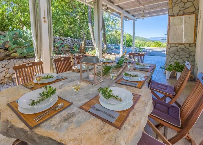 Villa Vrbnik فربنيك