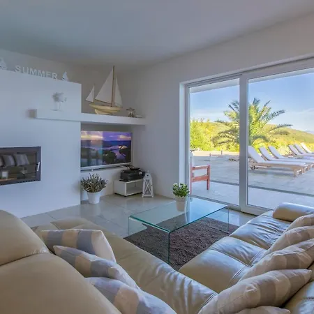 Villa Vrbnik 别墅 瓦比尼科