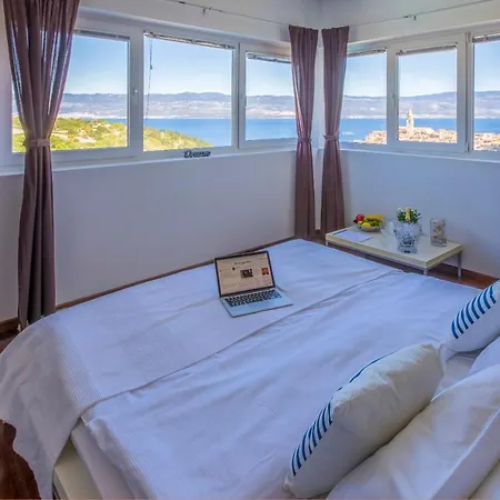 Villa Vrbnik 别墅 *